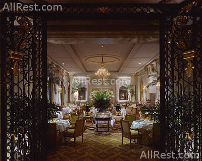 Hotel Four Seasons George V 56